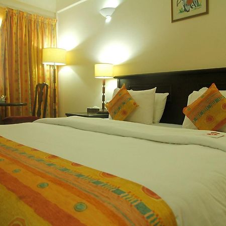 Ramada Resort Accra Exterior photo