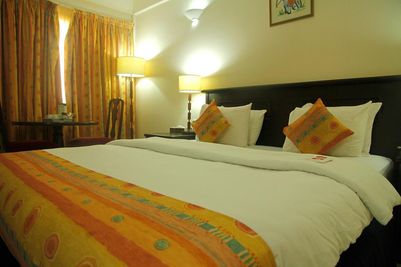 Ramada Resort Accra Exterior photo