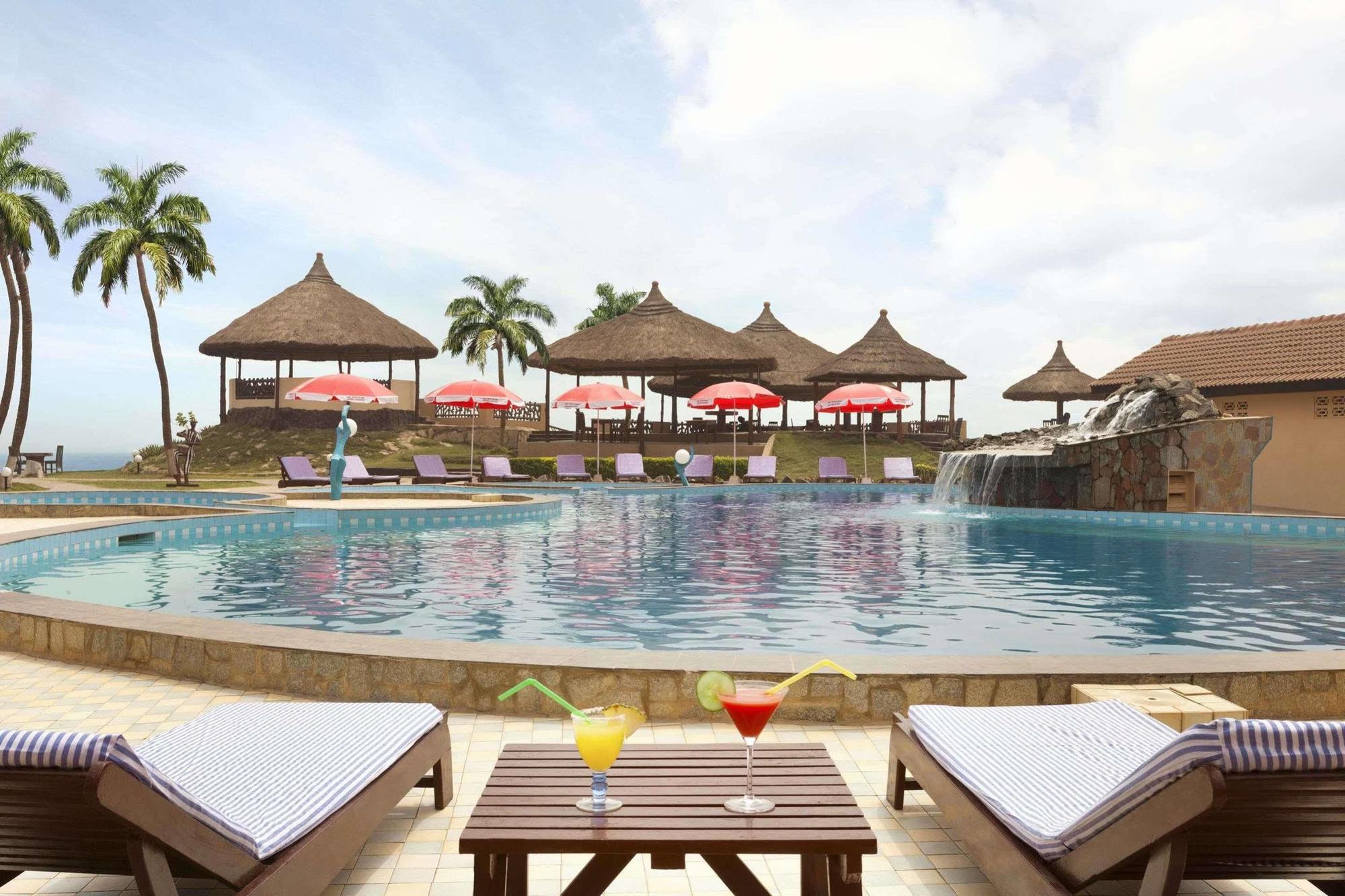 Ramada Resort Accra Exterior photo