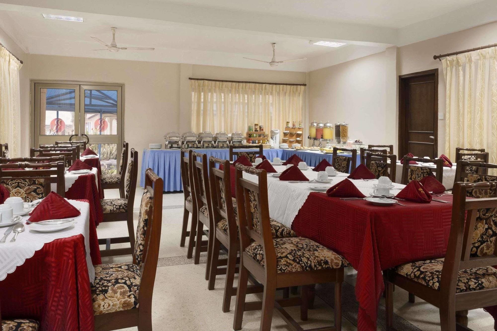 Ramada Resort Accra Exterior photo